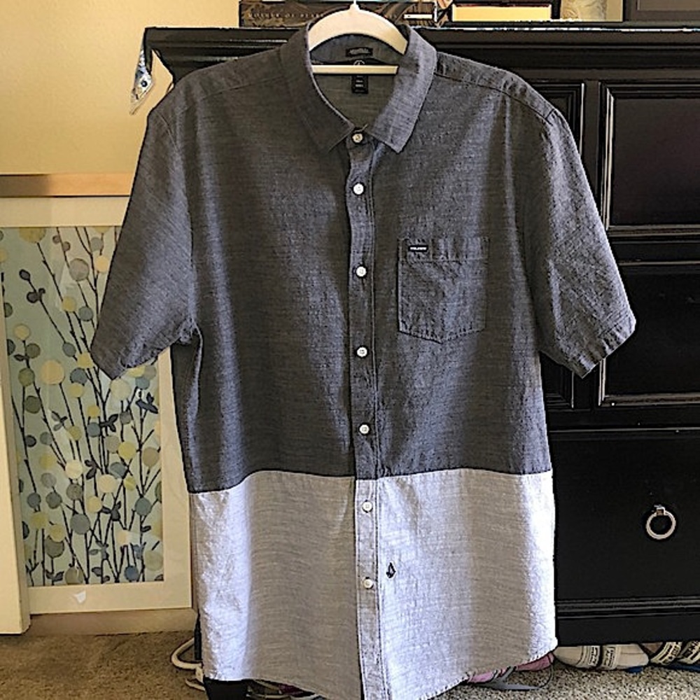 Volcom Modern Fit Button Down Shirt - image 1